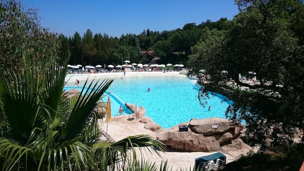 Les Restanques Maison Du Lac 4 Chambres Grimaud Kültér fotó