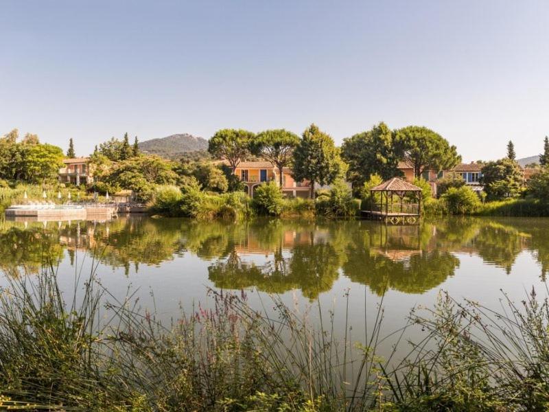 Les Restanques Maison Du Lac 4 Chambres Grimaud Kültér fotó